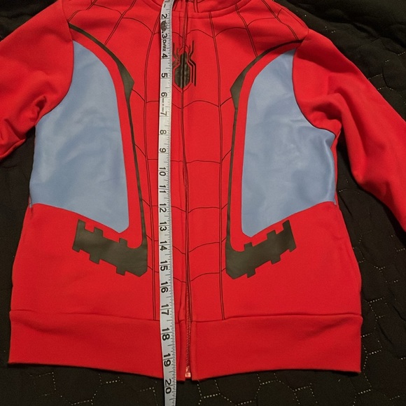 Disney Marvel Spider-Man Far from Home zipped up Web Hoodie sweatshirt. - Picture 9 of 9